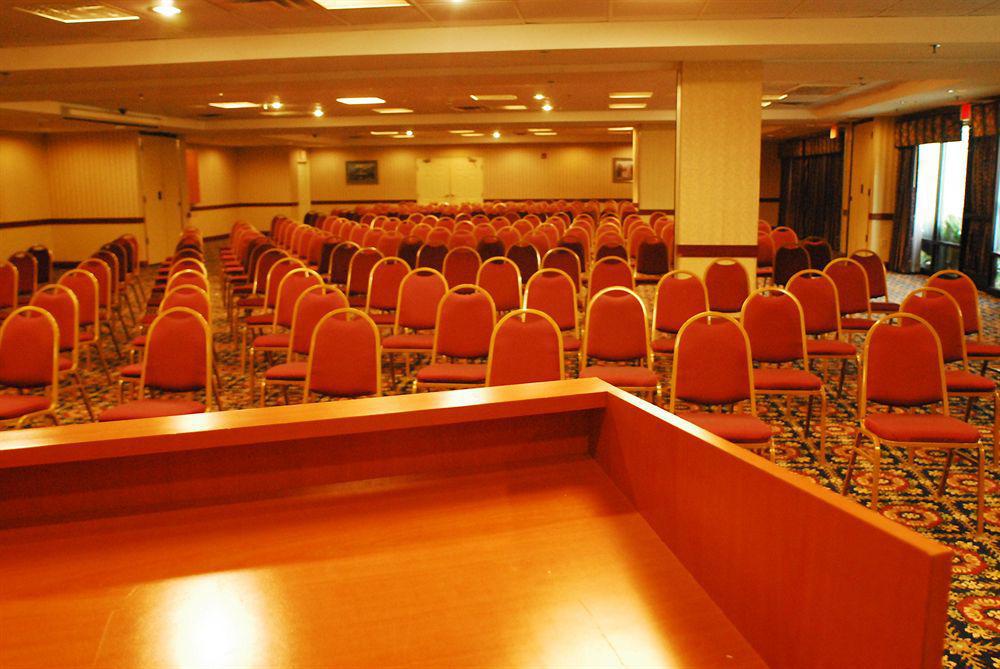 Savannah Gateway Hotel & Suites Georgetown Einrichtungen foto