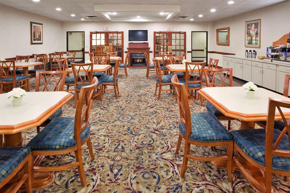 Savannah Gateway Hotel & Suites Georgetown Restaurant foto