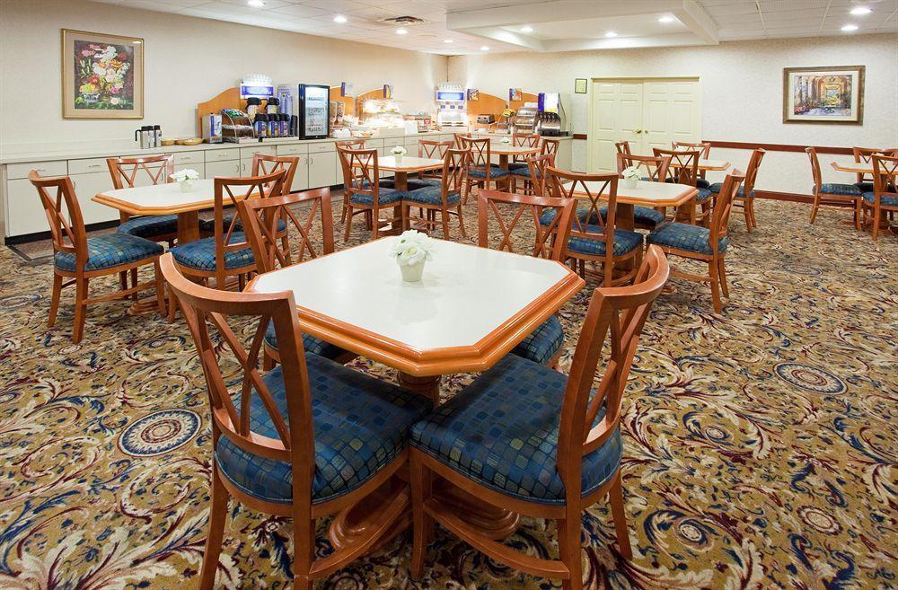 Savannah Gateway Hotel & Suites Georgetown Restaurant foto